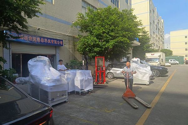  J9国际站备用科技-美东汇成医疗自动化设备今日交付